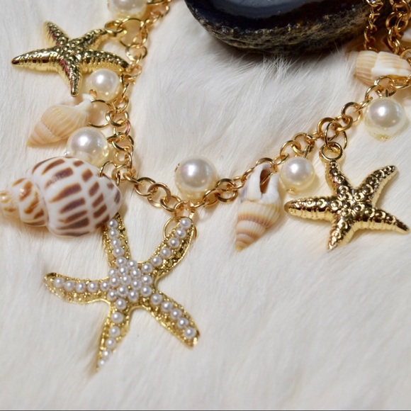 5/$25 Gold & Pearl Seashell & Starfish Anklet - Picture 3 of 4